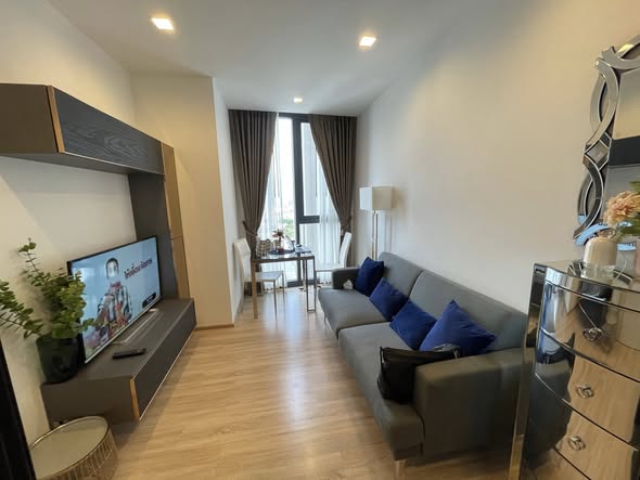 bedroom and living room of THE LINE Phahon-Pradipat