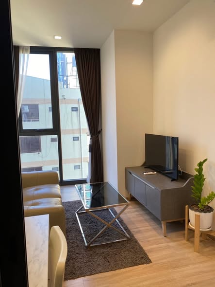 bedroom and living room of THE LINE Phahon-Pradipat