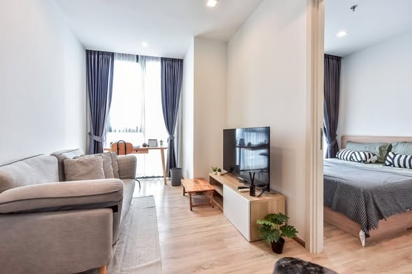 bedroom and living room of THE LINE Phahon-Pradipat