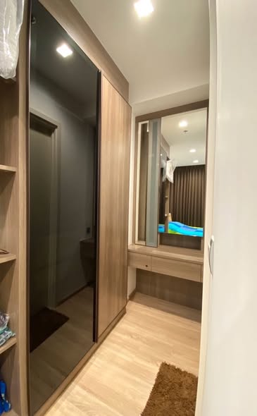 bedroom and room interior of THE LINE Phahon-Pradipat