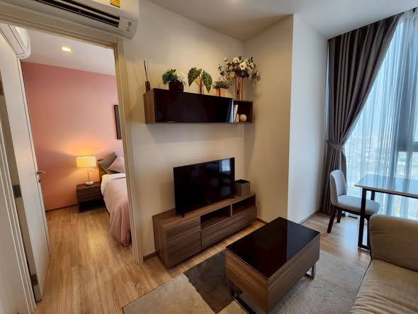 living room and bedroom of THE LINE Phahon-Pradipat