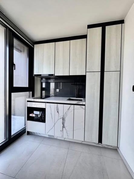 room interior and kitchen of THE LINE Sukhumvit 101