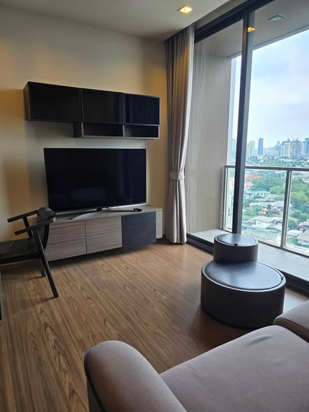 bedroom and living room of THE LINE Sukhumvit 71