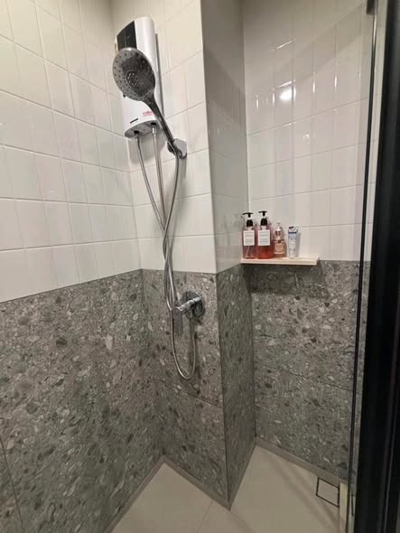 bathroom of The Line Vibe เดอะ ไลน์ ไวบ์