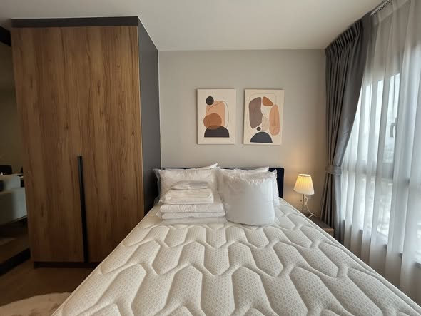 bedroom and bathroom of The Line Vibe เดอะ ไลน์ ไวบ์