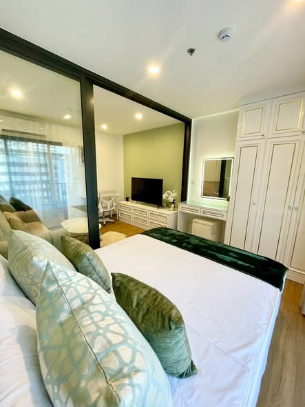 bedroom and room interior of The Line Vibe เดอะ ไลน์ ไวบ์
