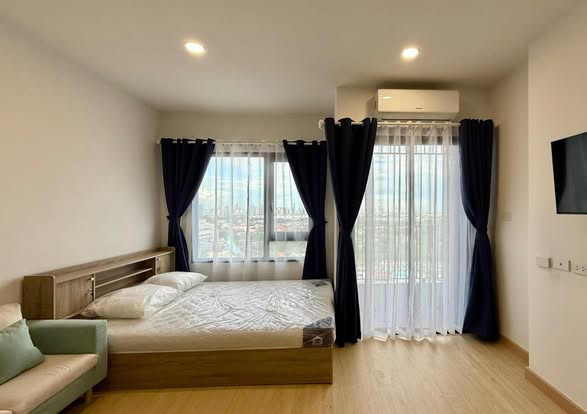 bedroom of The LIVIN Phetkasem