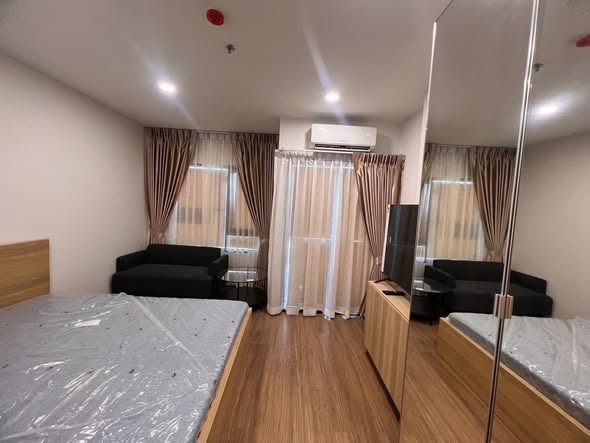 bedroom of The LIVIN Phetkasem