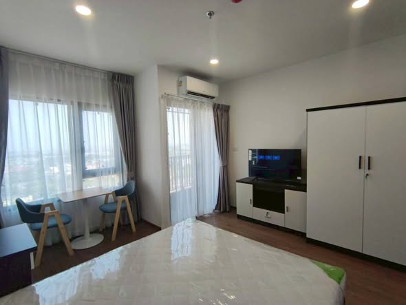 bedroom and living room and room interior of The LIVIN Phetkasem