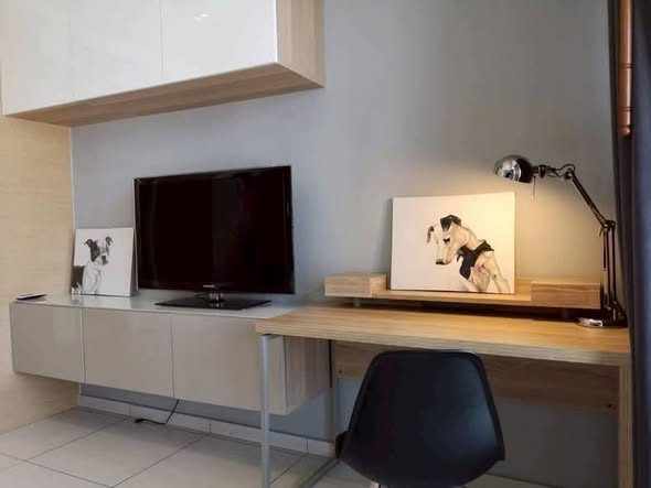 bedroom and room interior of The Lofts Ekkamai