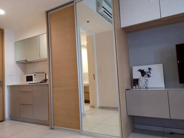 room interior of The Lofts Ekkamai