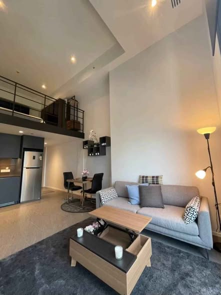 living room of The Lofts Silom by Raimon Land