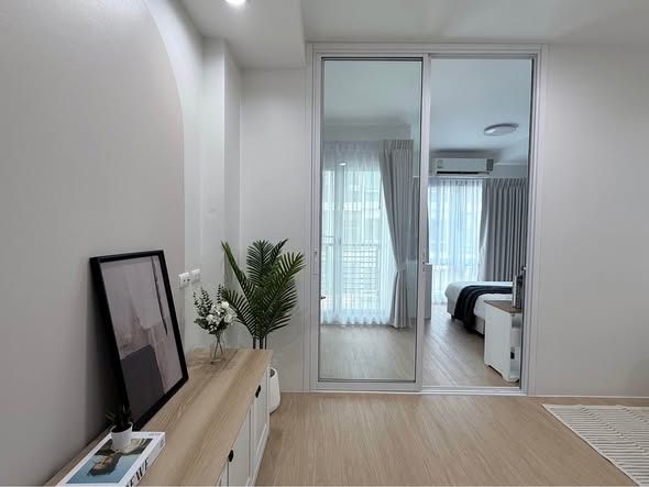 bedroom and room interior of The Log 3 Condominium
