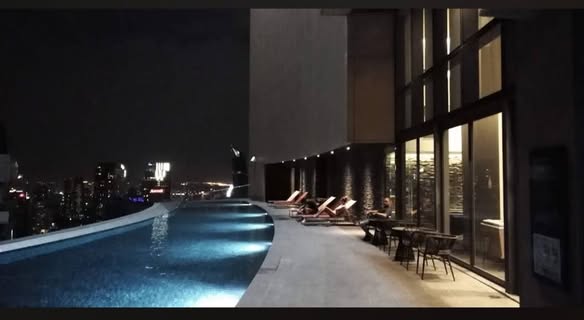 pool of The Lumpini 24