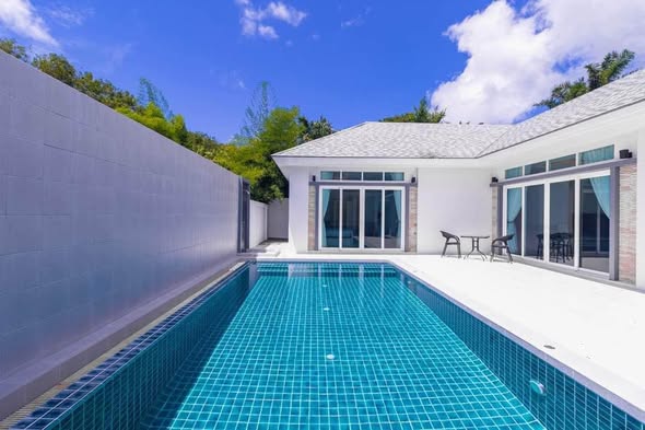 pool and room interior of The M Pool Villas Bangkok – Ekkamai