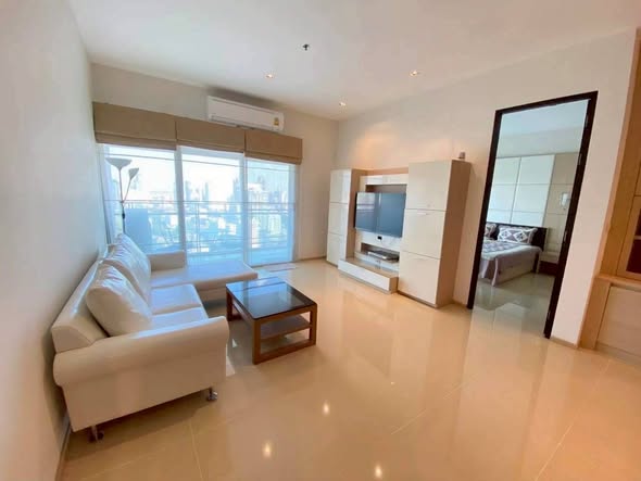 living room and room interior of The Madison