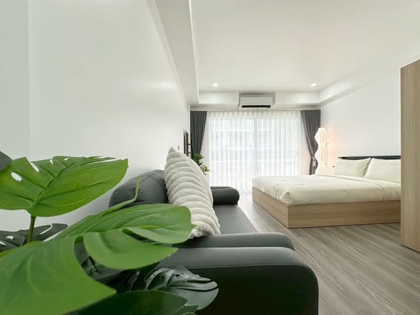 bedroom of The Majestic Jomtien