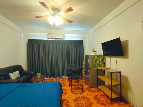living room and bedroom of The Majestic Jomtien