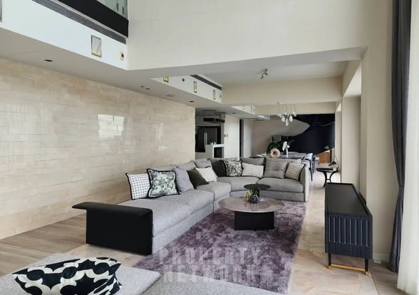 living room of The Met Condominium