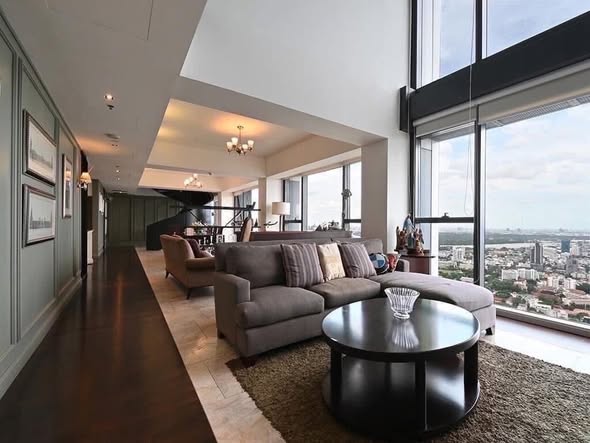 living room of The Met Condominium