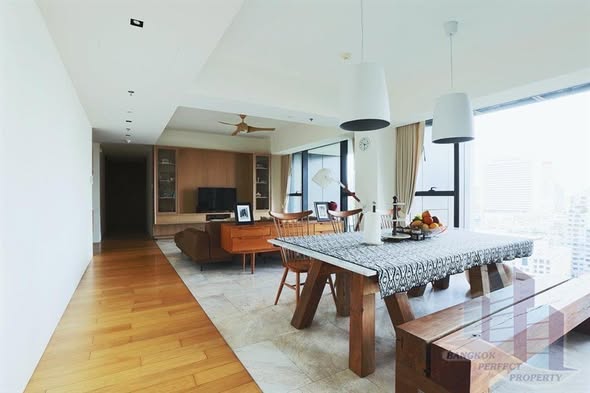 living room and kitchen of The Met Condominium