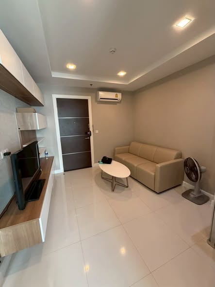 The Metropolis Samrong