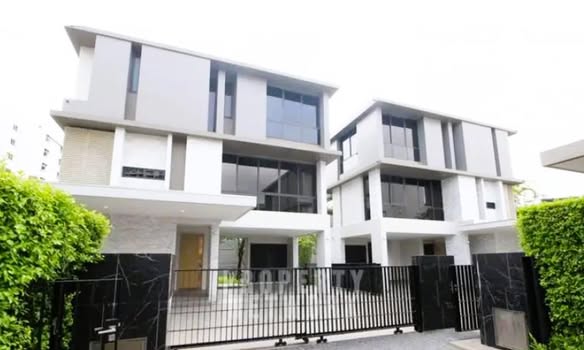 The Modern House 32
