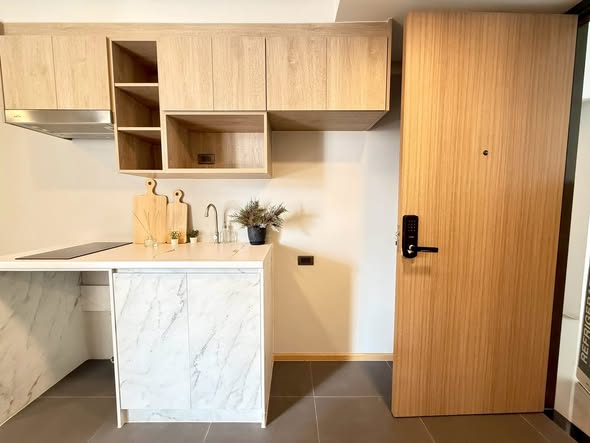 room interior of The Moment Ratchada 19