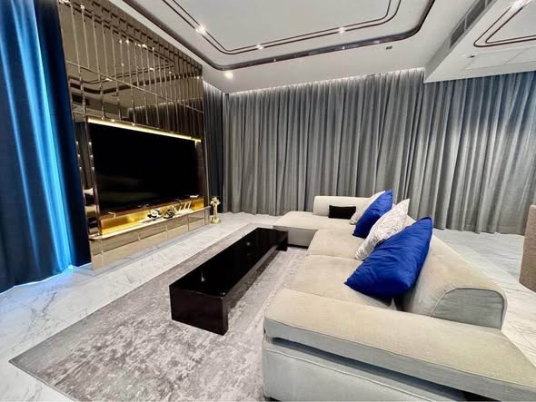 living room of The Monument Thong Lo