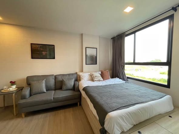 bedroom and room interior of THE MUVE Bangkhae