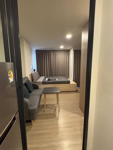 bedroom and room interior of THE MUVE Bangna