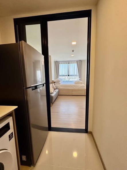 bedroom and room interior of THE MUVE Sukhumvit 107