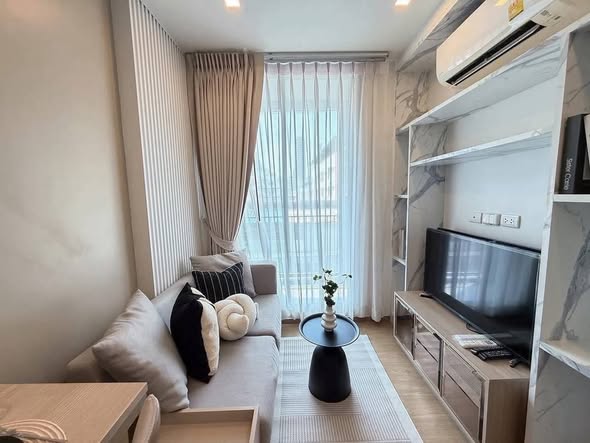 bedroom and living room of The Nest Sukhumvit 71