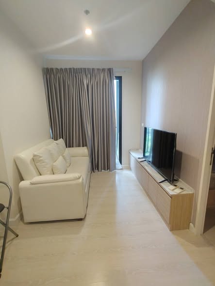 bedroom and living room of The Niche Pride Thong Lo-Phetchaburi