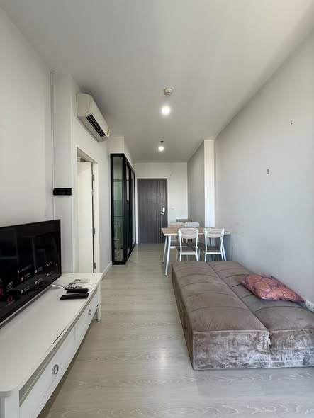 bedroom and living room of The Niche Pride Thong Lo-Phetchaburi