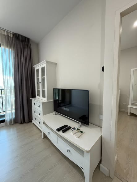 living room and bedroom of The Niche Pride Thong Lo-Phetchaburi