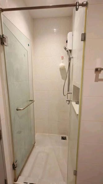 room interior and bathroom of The Niche Pride Thong Lo-Phetchaburi
