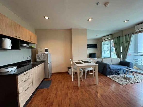 The One Plus+ @Srinakarin