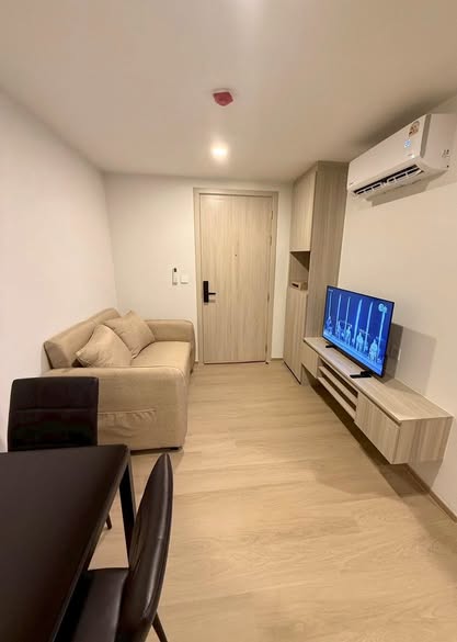 living room and room interior of The Origin Phahol 57