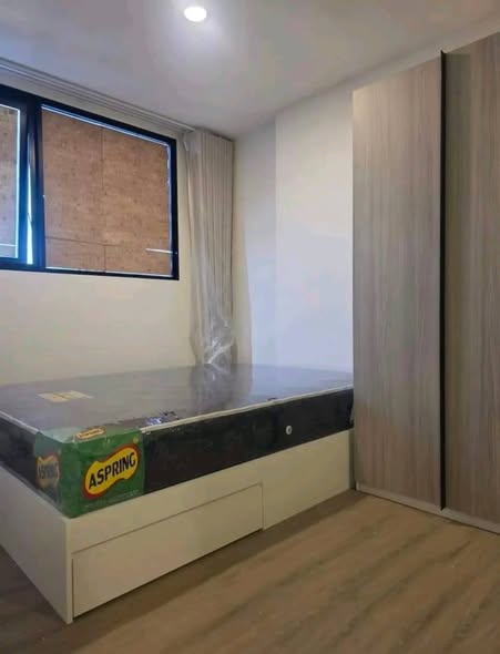 room interior and bathroom of THE ORIGIN SUKHUMVIT – PRAKSA สำนักงานขายคอนโด