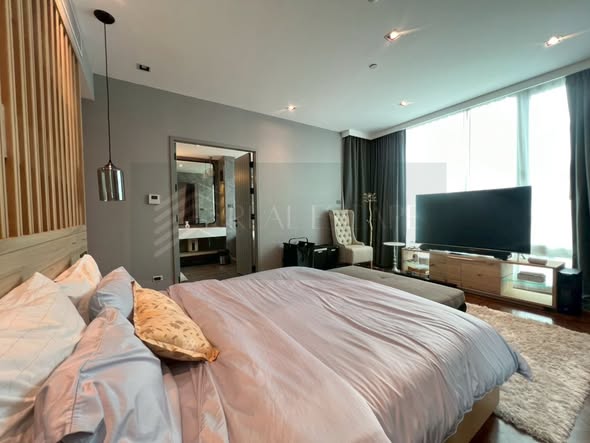 bedroom of The Park Chidlom