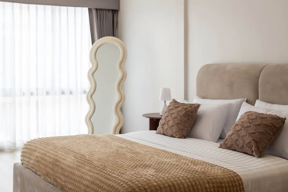 bedroom of The Park Lane Ekkamai 22