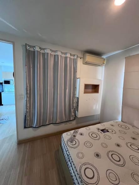 bedroom of The Parkland Srinakarin Lakeside