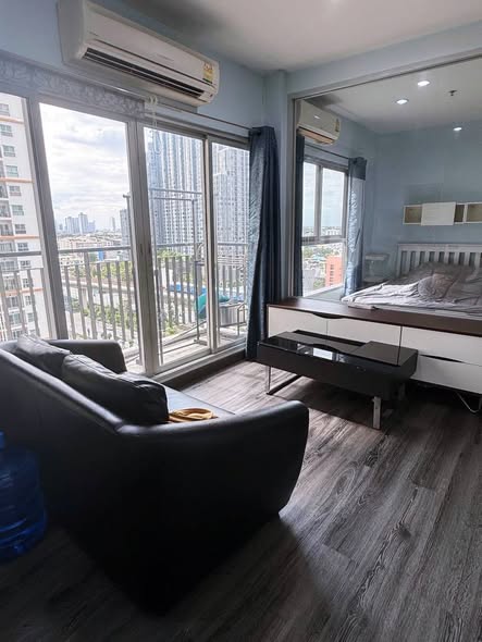 bedroom of The Parkland Taksin -Tha Phra