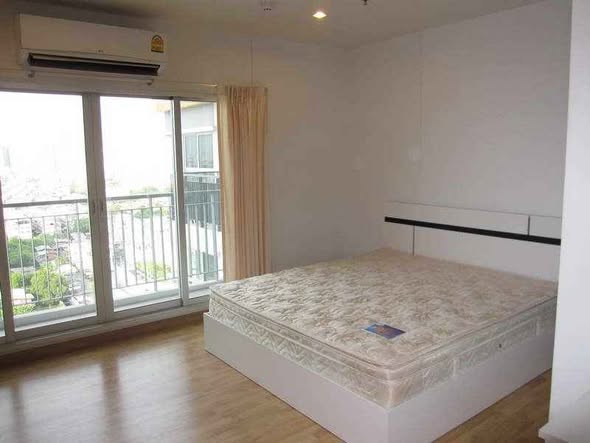bedroom of The Parkland Taksin -Tha Phra