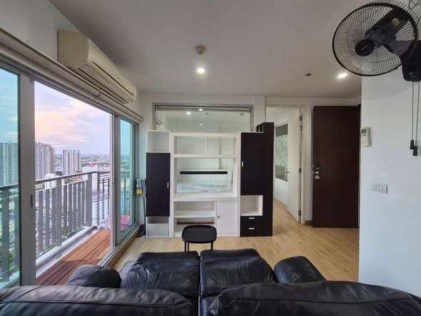 living room of The Parkland Taksin -Tha Phra