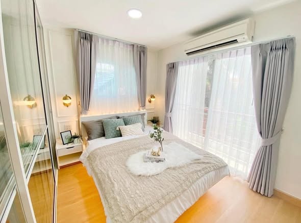 bedroom of The Peak Condominium