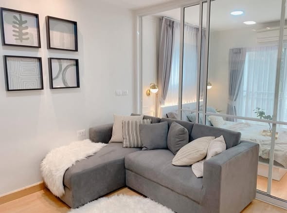 living room and bedroom of The Peak Condominium
