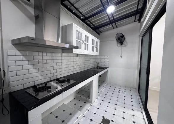 kitchen of The Plant Pattanakan