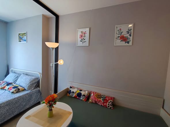 bedroom of The Politan Rive